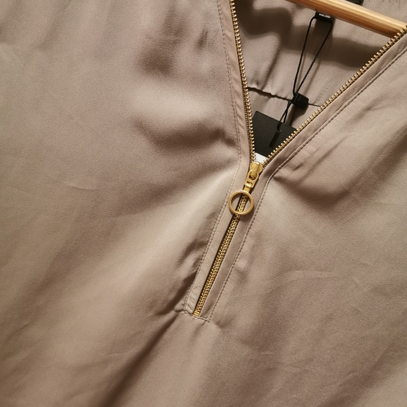 DYNAMITE Blouse XS-M - Picture 2 of 3